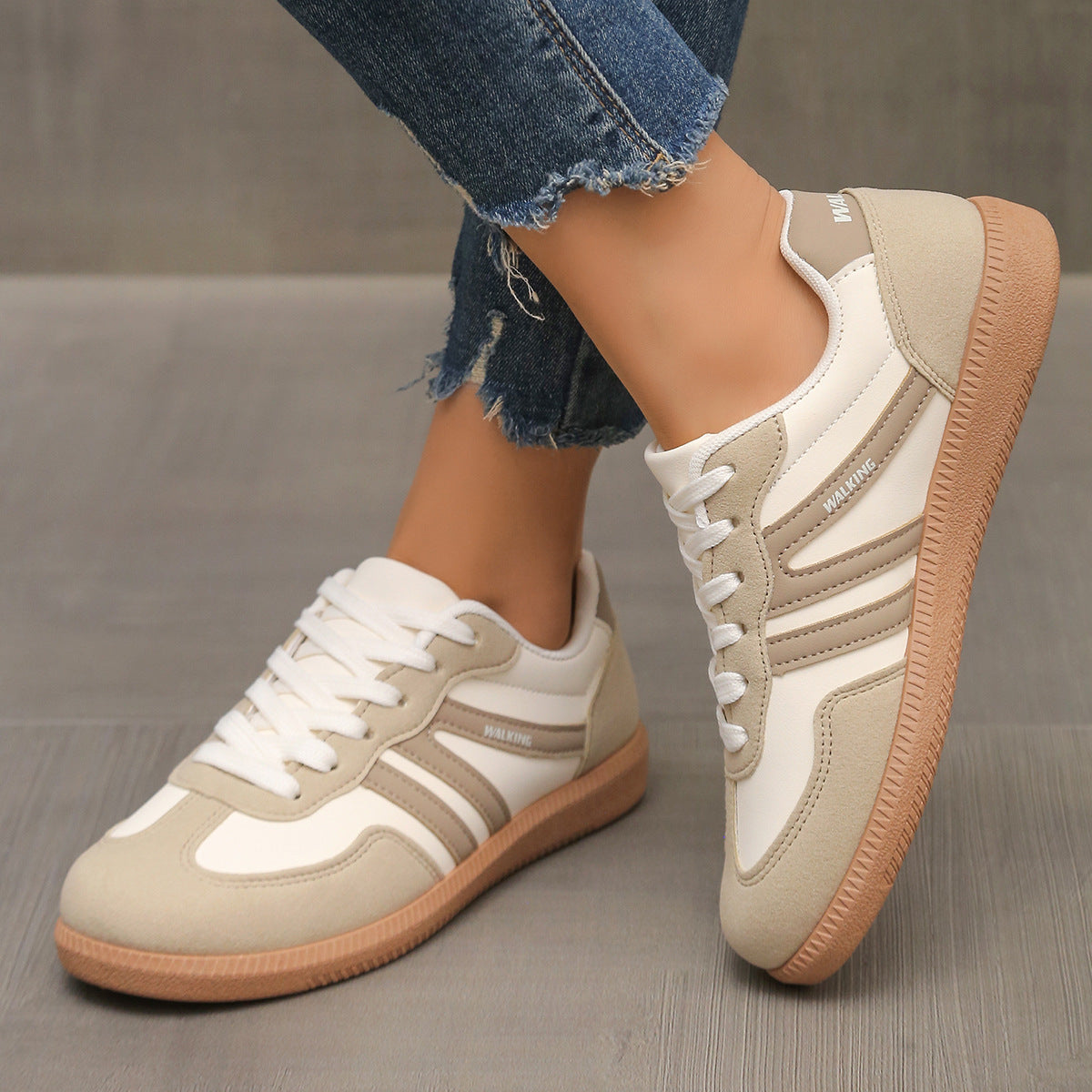 Elvira Damen orthopädische Sneaker in Off-White mit breiter Zehenbox