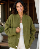 Damen Oversized Bouclé Bomberjacke in Elfenbein – Vorderansicht