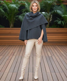 Damen Wollmantel Burgund – Büro-Outfit-Kombination
