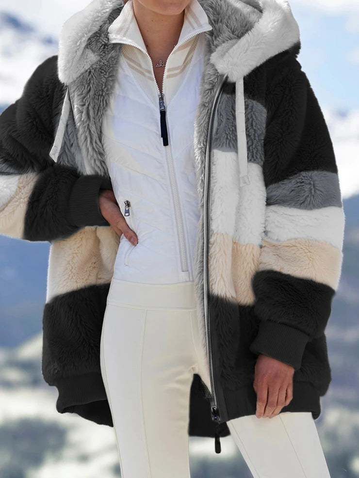 Damen Plüsch-Cardigan in Schwarz – Langarmdetail