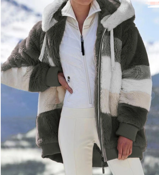 Damen Jacke in Lila – Rückenansicht Loose-Fit-Schnitt
