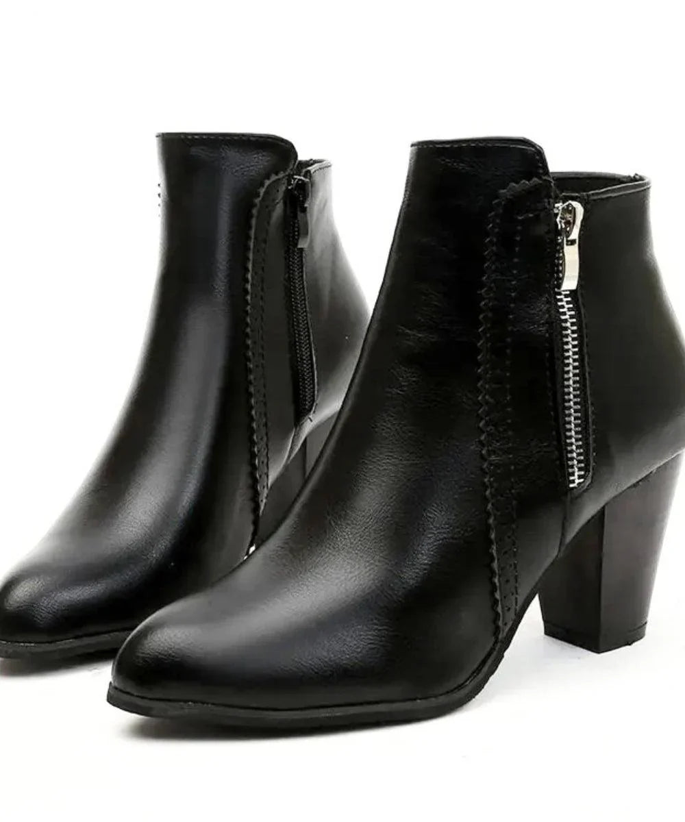 Cognac-Stiefeletten mit seitlichem Reißverschluss – Rückansicht
