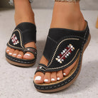 Selvina orthopädische Keilsandalen für Damen in Schwarz mit offener Zehenpartie