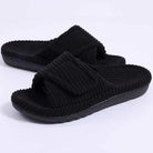 Velara Fuzzy Slides Lila – Vergleich offener Zehenbereich und Fütterung